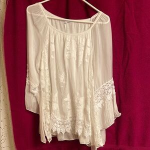 Tempo Paris Asymmetrical White Bell Sleeve Blouse